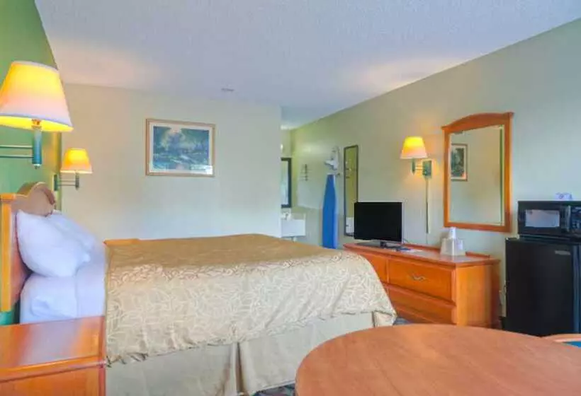 בית מלון כפרי Rodeway Inn