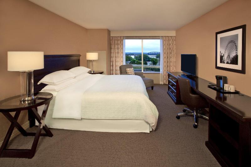 Отель Sheraton Louisville Riverside