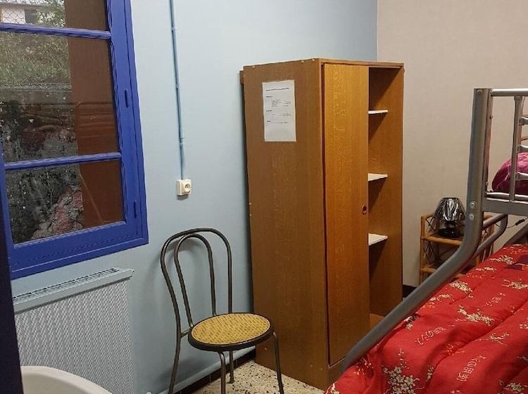 הוסטל Centre De Vacances La Sainte Famille