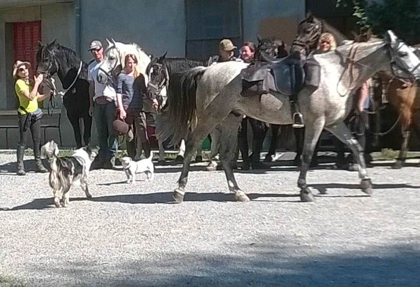 הוסטל Centre De Vacances La Sainte Famille