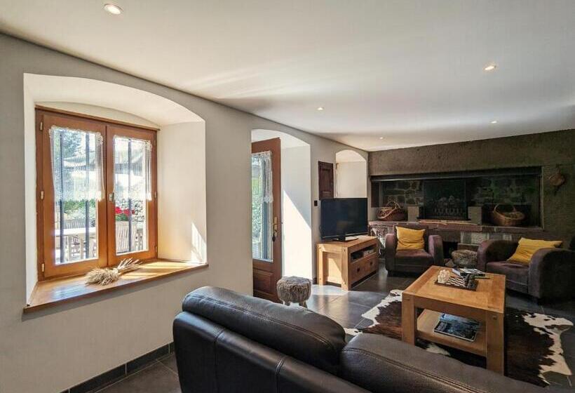 住宿加早餐  Le Clos Des Pierres Rouges