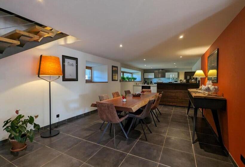 住宿加早餐  Le Clos Des Pierres Rouges