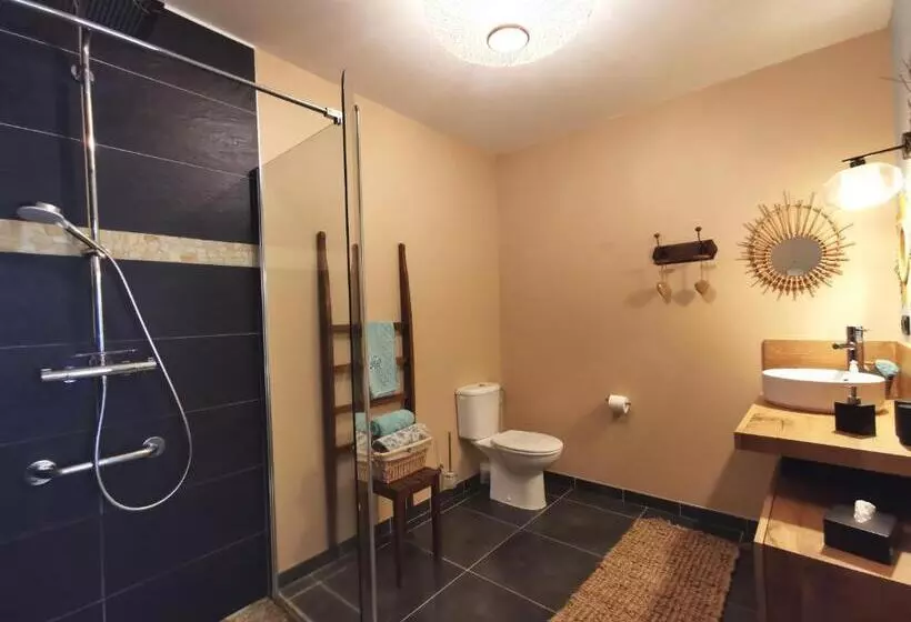 Aamiaismajoitus (B&B) Le Clos Des Pierres Rouges