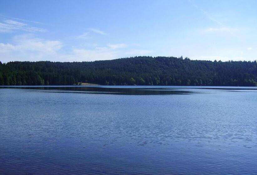 住宿加早餐  Le Clos Des Pierres Rouges