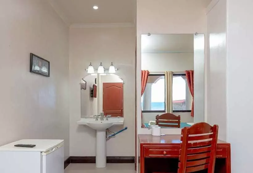 تختخواب و صبحانه Casa Royal Beach Siquijor