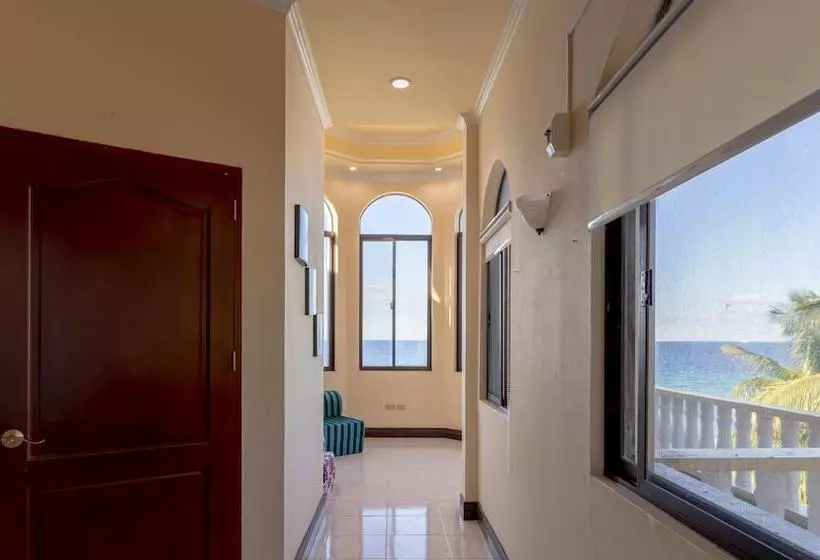تختخواب و صبحانه Casa Royal Beach Siquijor