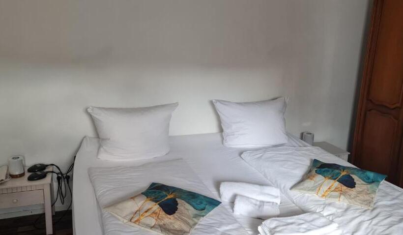 בית מלון כפרי Bischoff Winnweiler