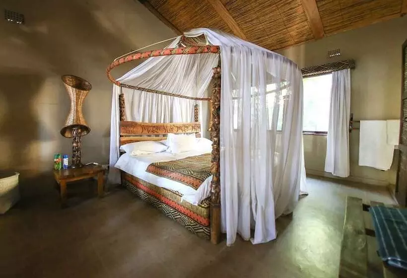 هتل Norman Carr Cottage