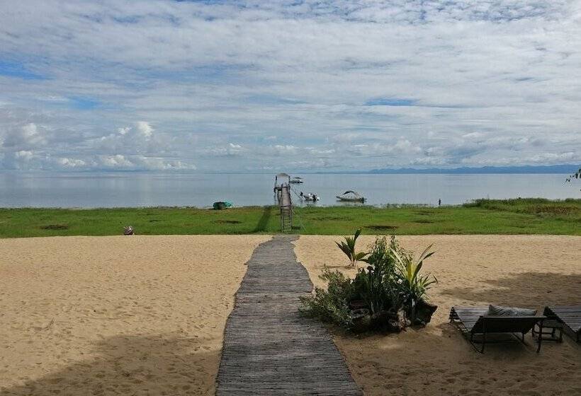 هتل Norman Carr Cottage