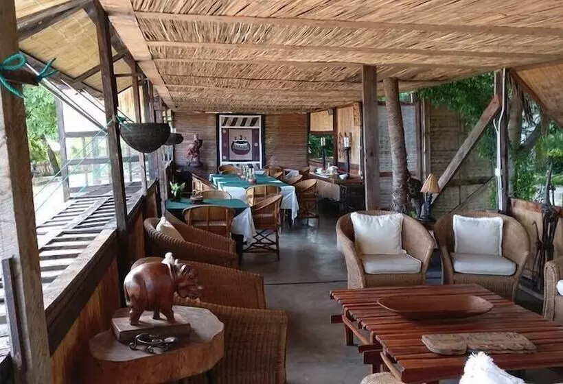 هتل Norman Carr Cottage