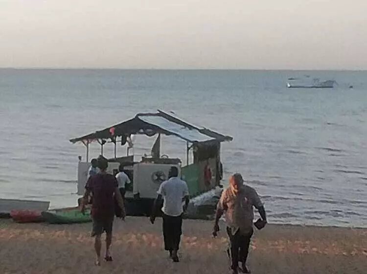 هتل Norman Carr Cottage