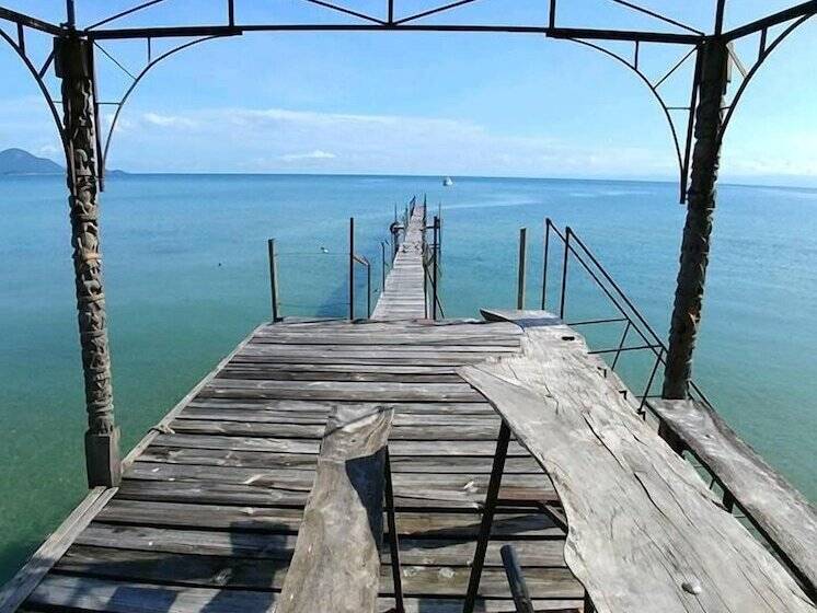 هتل Norman Carr Cottage