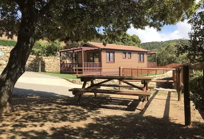 Hotelli Serra De Prades Resort   Campsite