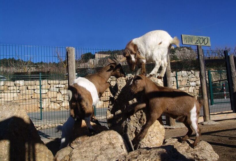 هتل Serra De Prades Resort Campsite