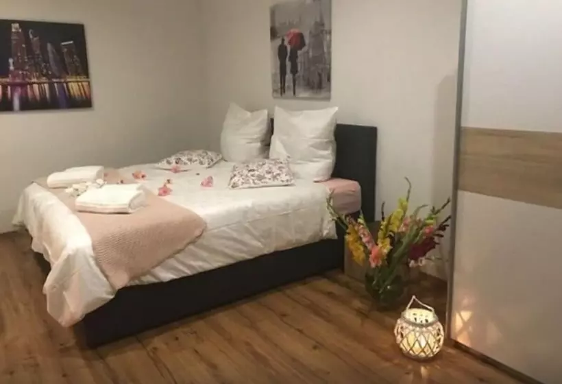 Oftersheim Apartment