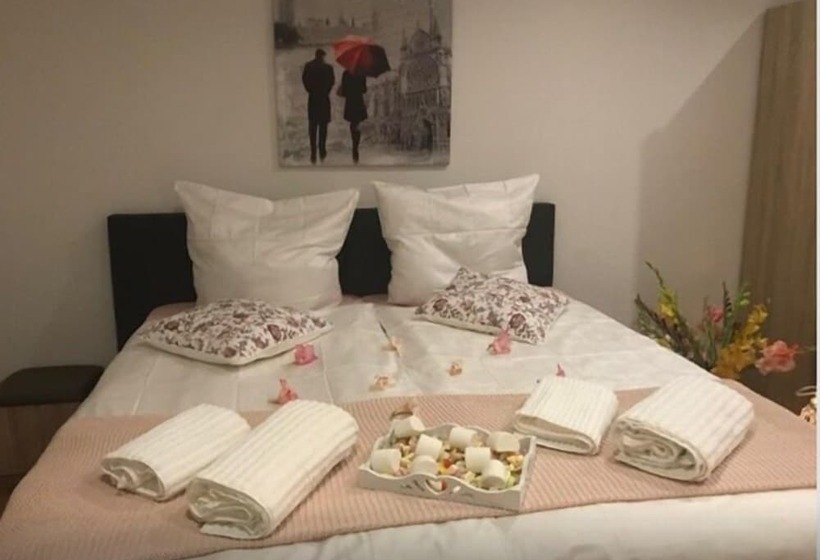 Oftersheim Apartment