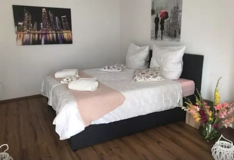 Oftersheim Apartment