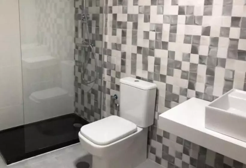 Majatalo New Click & Room