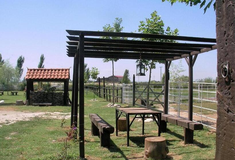 بنسيون La Posada Hípica