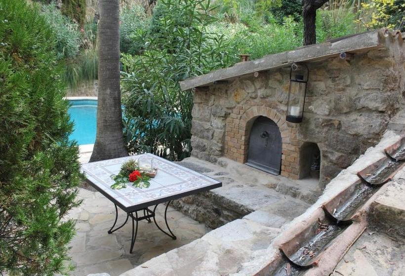 בית מלון כפרי Ca N Bando