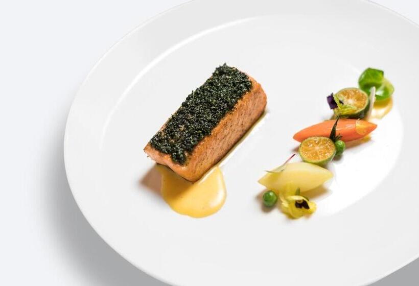 Отель Holiday Inn Guiyang City Center, An Ihg