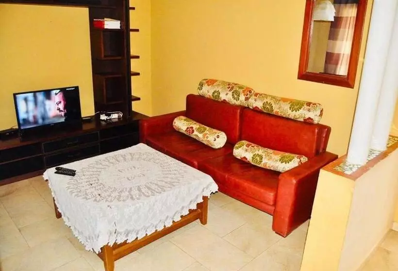 پانسیون Chez Titi