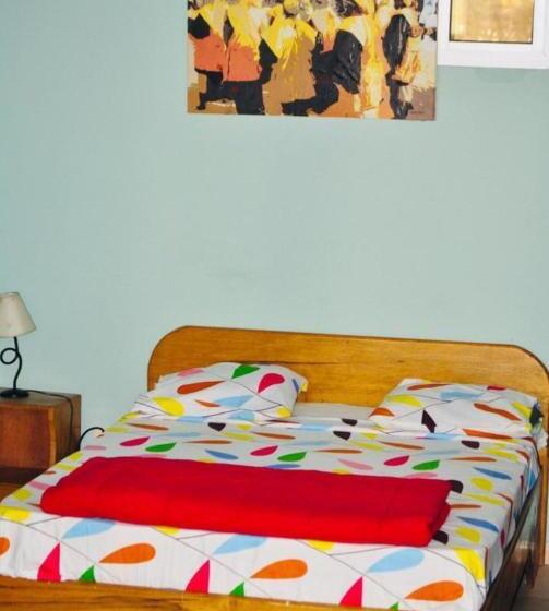 پانسیون Chez Titi