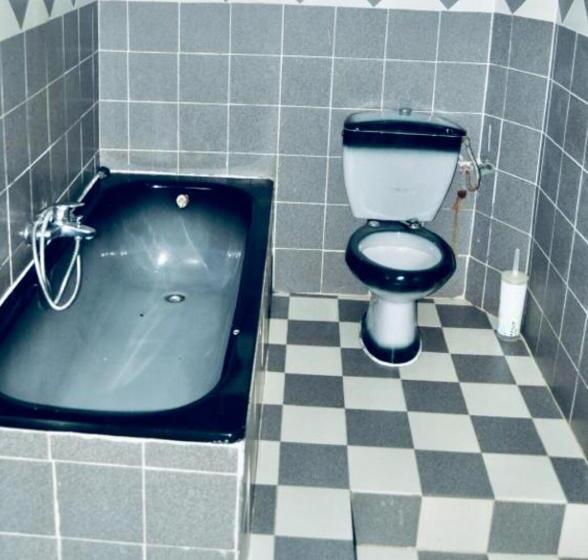 پانسیون Chez Titi