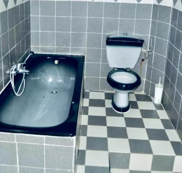 پانسیون Chez Titi