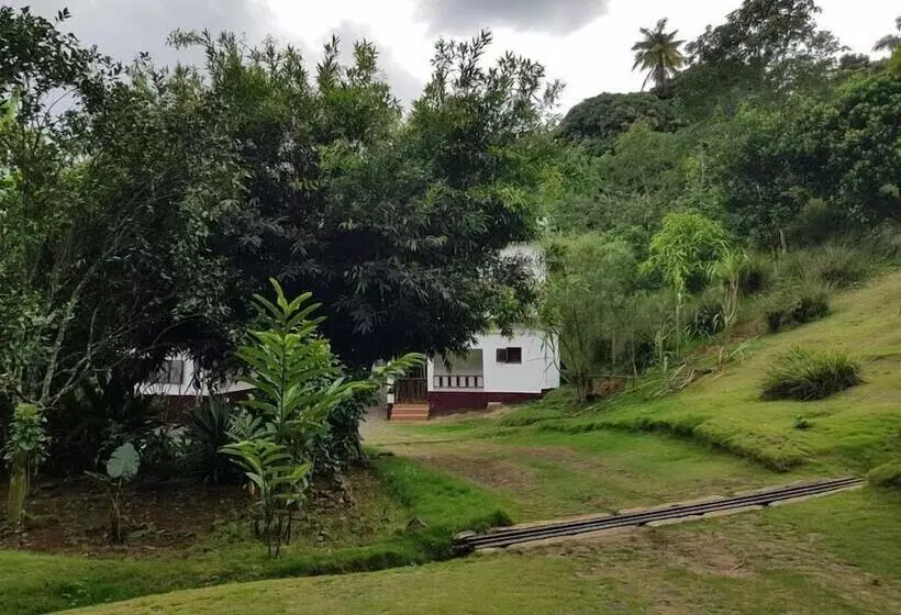 پانسیون Mini Quinta Guesthouse