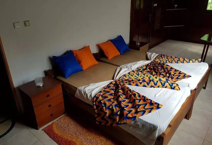 پانسیون Mini Quinta Guesthouse