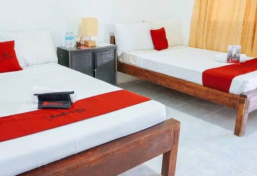 پانسیون Reddoorz Plus @ Catarman Dauis