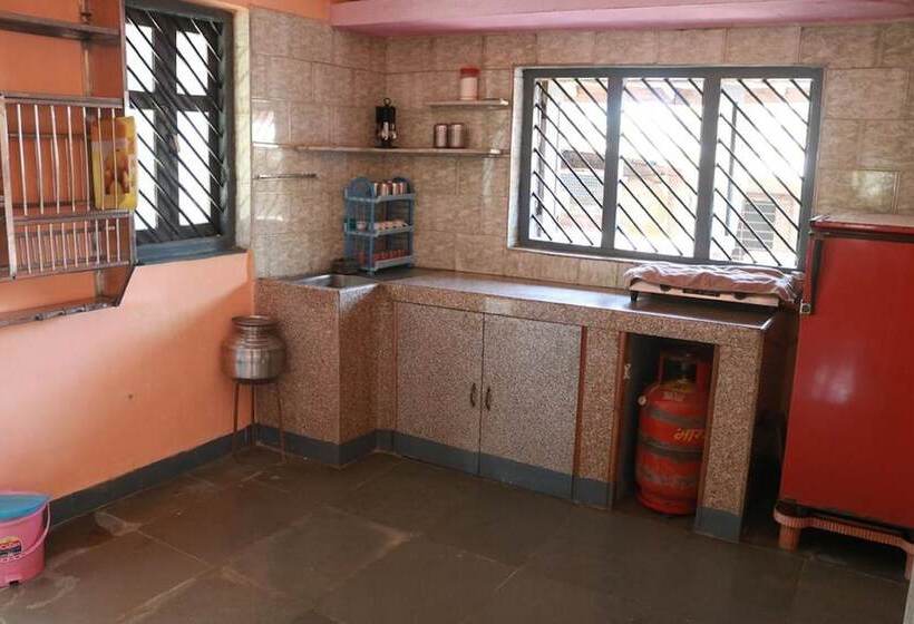 פנסיון Shubhankaroti Bungalow