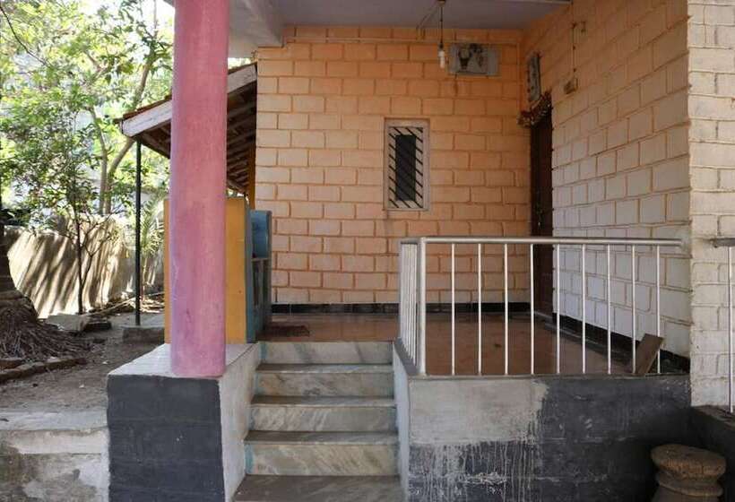 פנסיון Shubhankaroti Bungalow