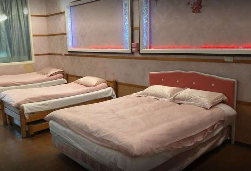 تختخواب و صبحانه Wild Thyme Eco Guest House