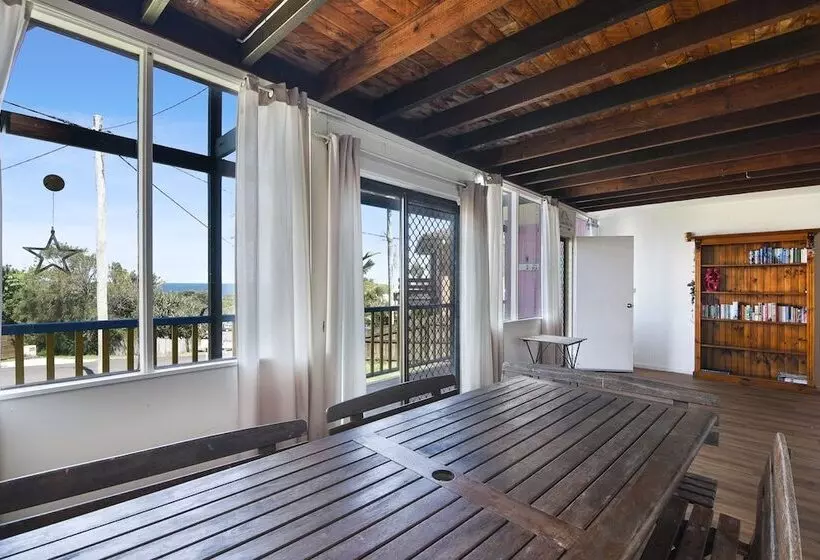 Chalet By The Sea, 10 Pelican Street, Peregian Beach