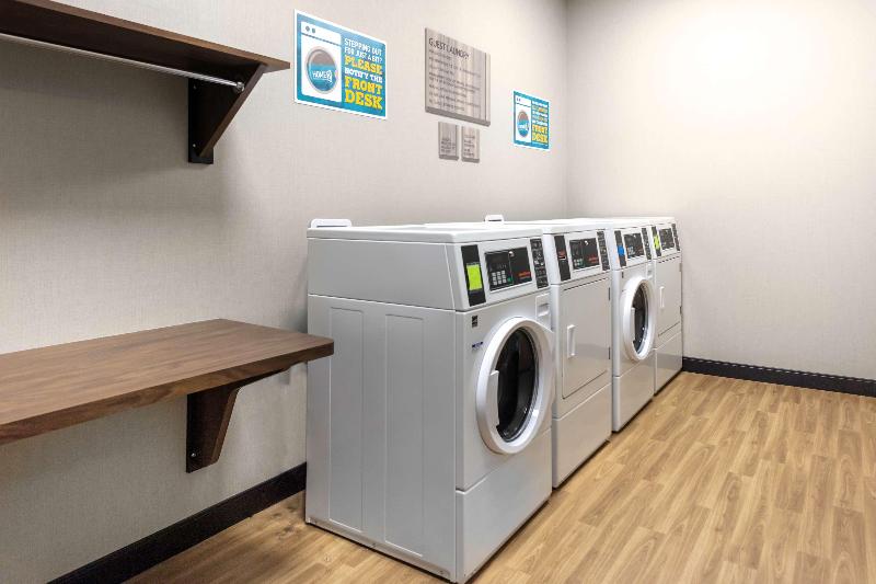 Отель Home2 Suites By Hilton Fort Wayne North