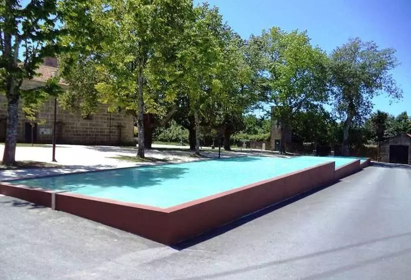 Charming House In Requiao With Shared Pool