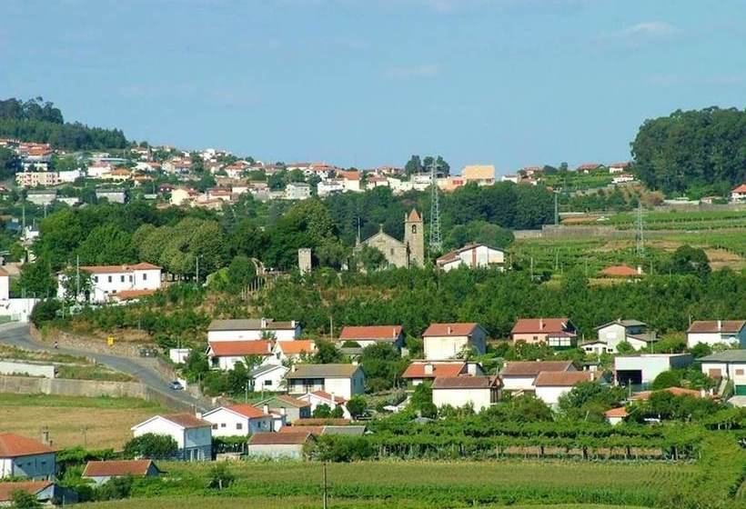 Charming House In Requiao With Shared Pool