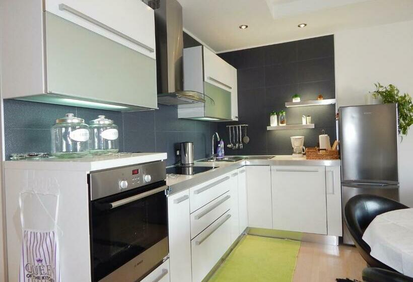 Lavander Apartments Omiš