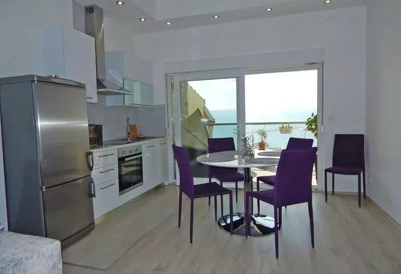 Lavander Apartments Omiš