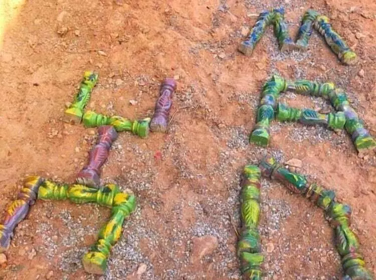 Nomad Surf House   Hostel