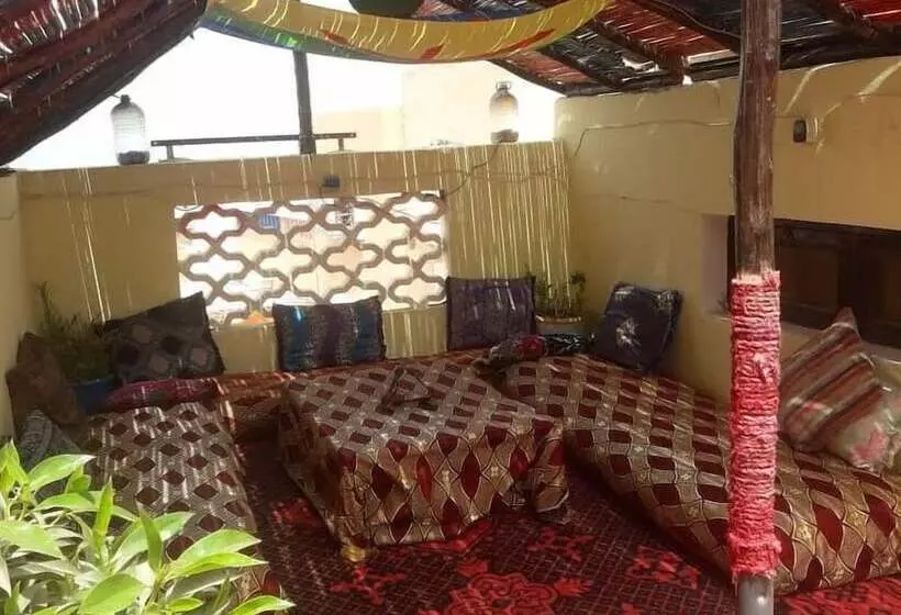 Nomad Surf House   Hostel