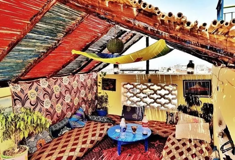 Nomad Surf House   Hostel