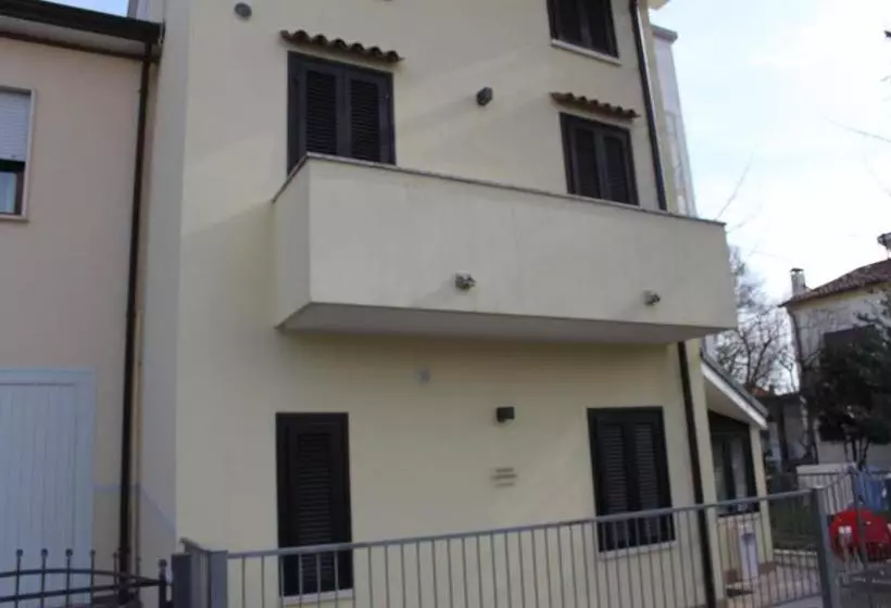 پانسیون Alloggi Centrale