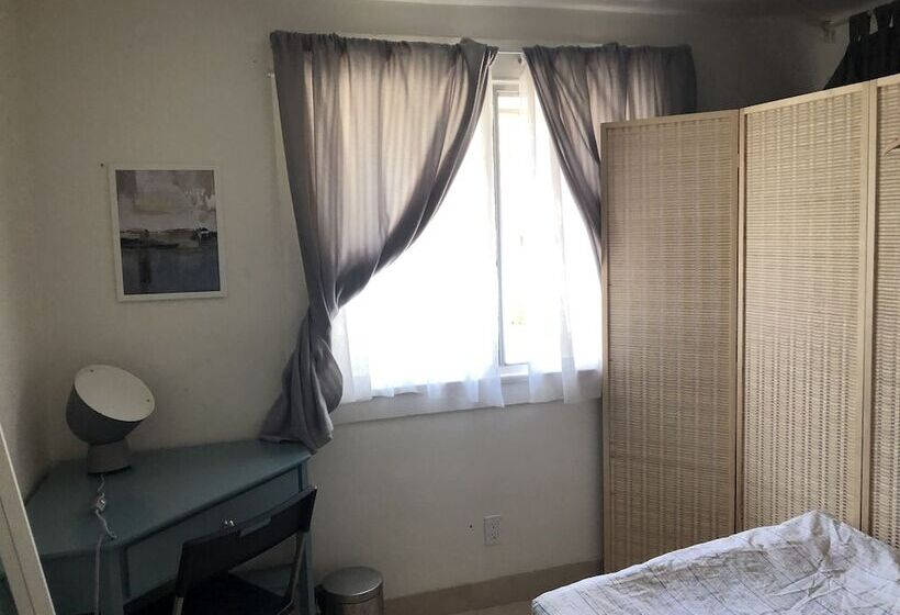 بنسيون Cute Housing Glendale California