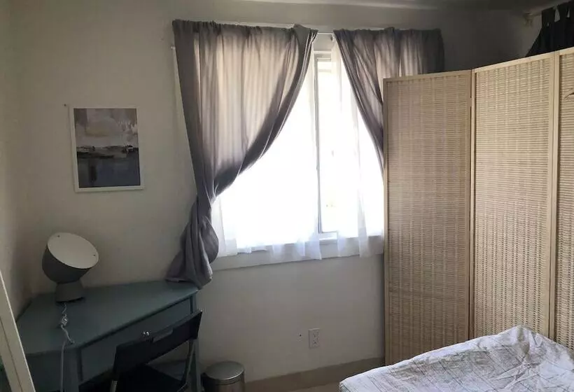 Majatalo Cute Housing Glendale California