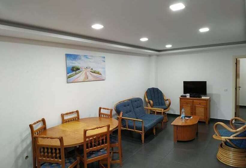 T3 Sra Da Rocha By Casas & Papéis