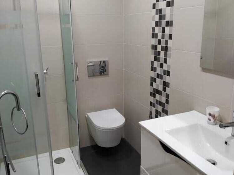 T3 Sra Da Rocha By Casas & Papéis