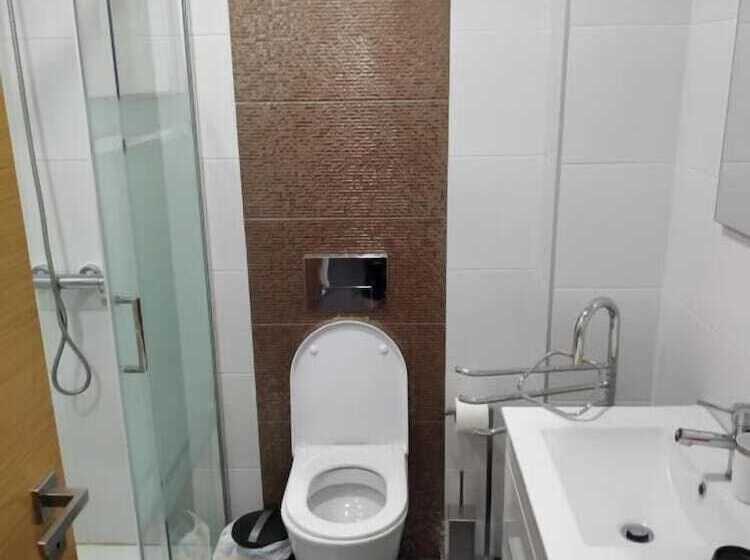 T3 Sra Da Rocha By Casas & Papéis